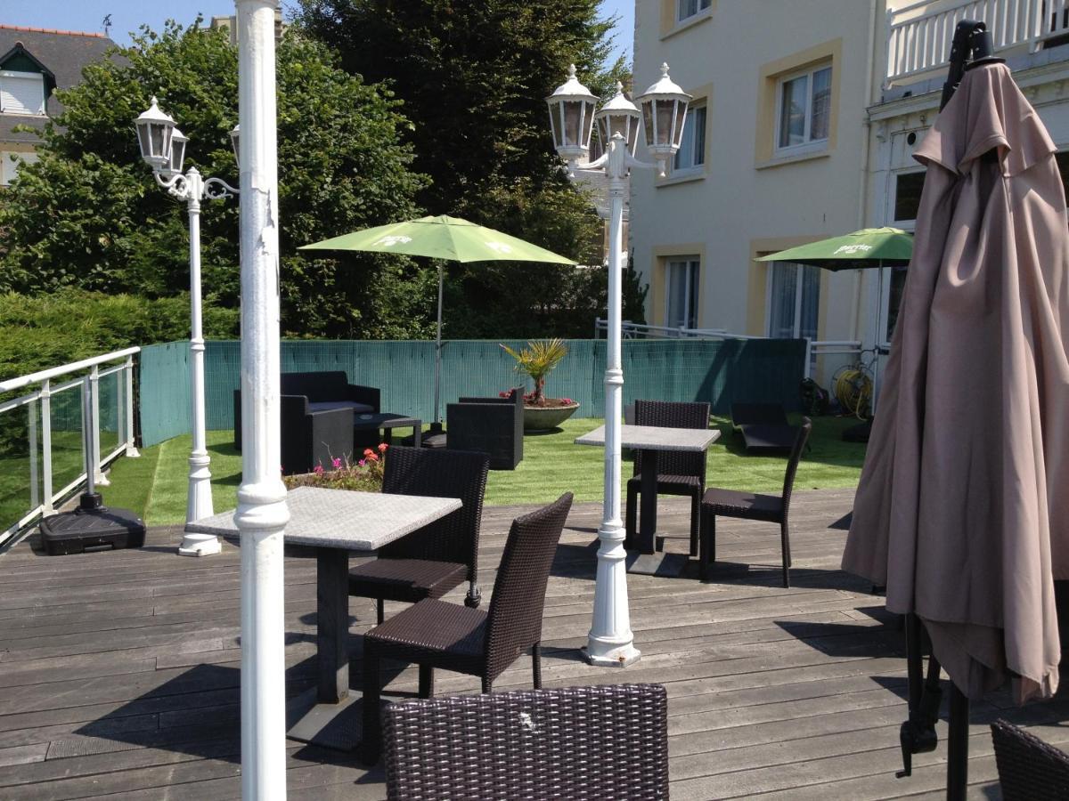 Hotel De La Plage Динар Экстерьер фото